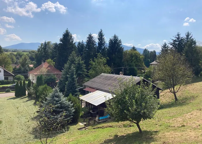 בקתה Lux Fahaz Parád