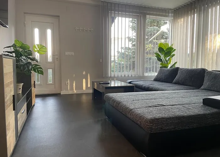 Lux Fahaz Chalet